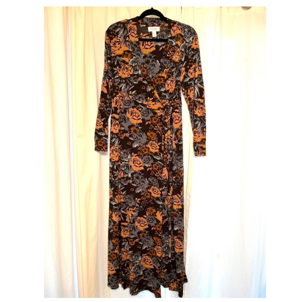 Motherhood Maternity floral maxi wrap dress, size L.